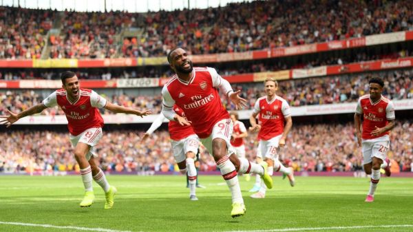"Arsenal"da yeni müqavilə - FOTO "Arsenal"da yeni müqavilə - FOTO