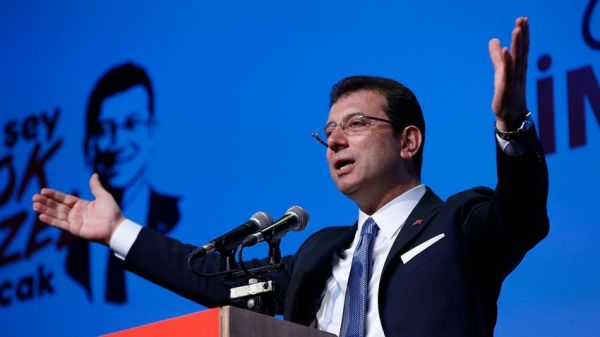 İmamoğlu dirijorluq etdi - FOTO İmamoğlu dirijorluq etdi - FOTO