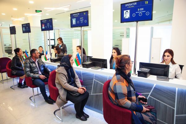Azərbaycanda etibarnamələrin elektron qaydada verilməsinə başlanılıb Azərbaycanda etibarnamələrin elektron qaydada verilməsinə başlanılıb