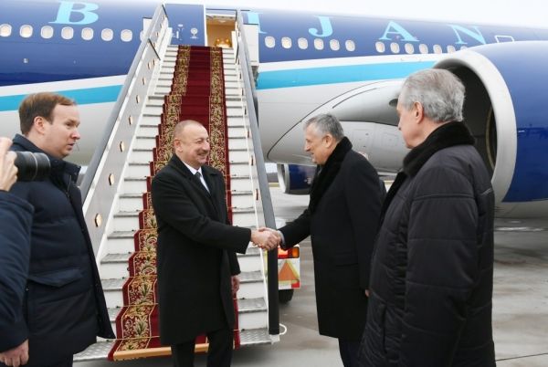 Президент Азербайджана прибыл в Санкт-Петербург