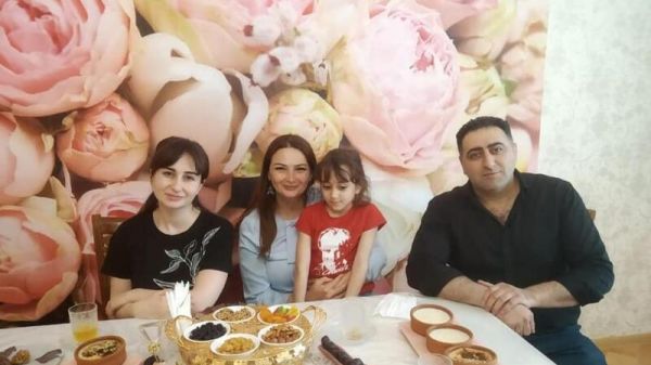 Qənirə Paşayeva Ramil Səfərovun qonağı oldu Qənirə Paşayeva Ramil Səfərovun qonağı oldu