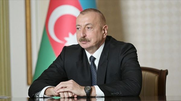 Aliyev, Karadeniz'deki doğal gaz keşfi nedeniyle Erdoğan'ı kutladı
