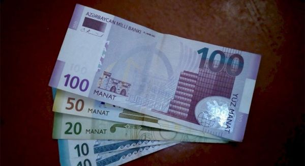 Azərbaycanda jurnalistlərin aylıq gəlirləri açıqlanıb Azərbaycanda jurnalistlərin aylıq gəlirləri açıqlanıb