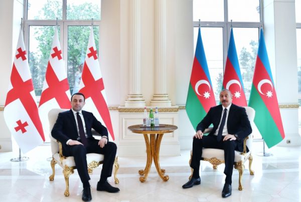 Le Premier ministre géorgien invite Ilham Aliyev à effectuer une visite à Tbilissi