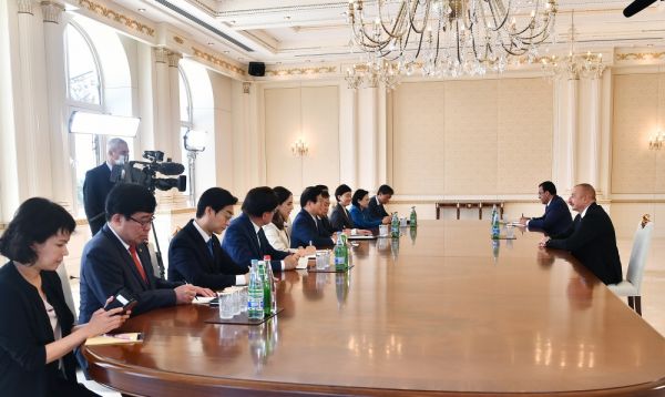 Le président Ilham Aliyev reçoit une délégation menée par le président du parlement de la République de Corée