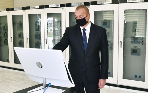 Prezident yarımstansiyanın açılışında Prezident yarımstansiyanın açılışında