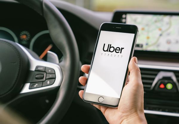 В Баку в приложении Uber Azerbaijan запустилась услуга Delivery