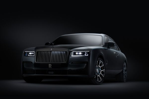 Rolls-Royce Black Badge Ghost: - ЧИСТЕЙШЕЕ ВОПЛОЩЕНИЕ ДУХА Black Badge