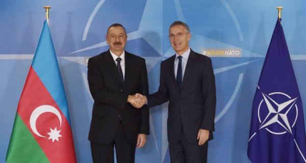 Генсек НАТО позвонил Президенту Ильхаму Алиеву