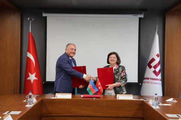 AzTU-nun rektoru Türkiyənin müxtəlif universitetləri ilə ikili diplom müqaviləsi imzalayıb