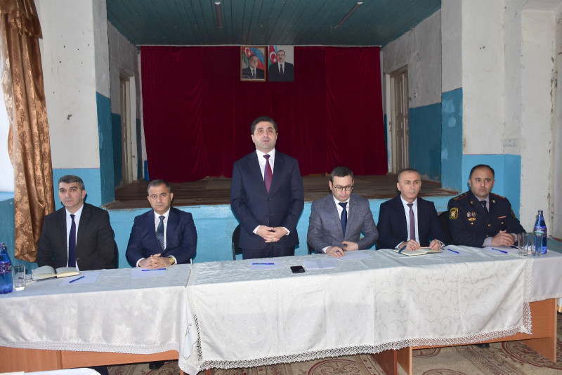 Elvin Paşayev Böyük Alatəmir kəndində səyyar qəbul keçirib