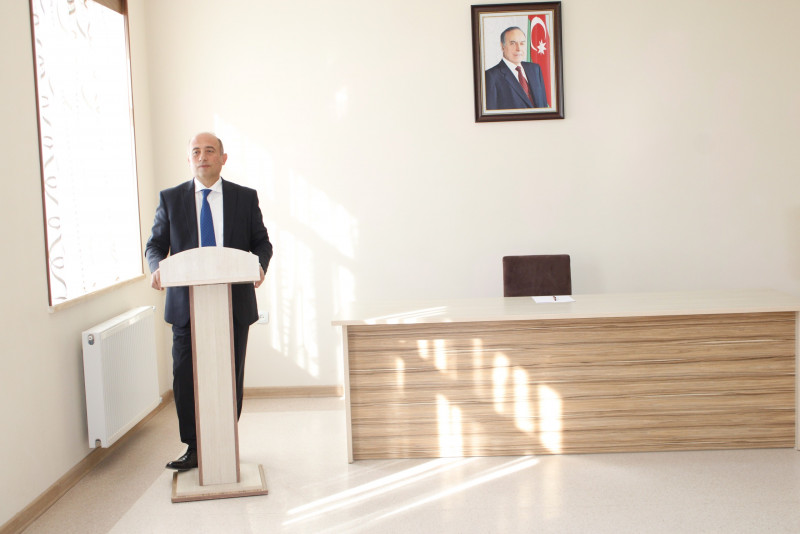 Rəcəb Rəhimli Aşağı Əylis kənd sakinlərinin müraciətlərini dinlədi