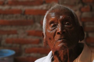 Старейшему жителю Индонезии 146 лет - FOTOLAR
