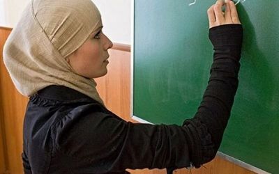 Казахстанским школьницам запретили носить хиджаб