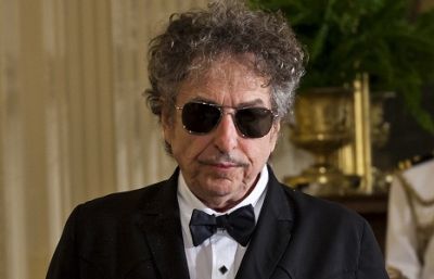 Поведение Боба Дилана - Неоднозначная реакция членов Нобелевской академии