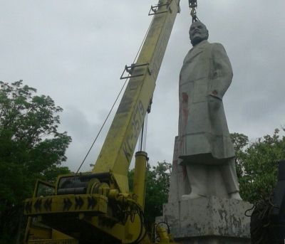 Последний памятник Ленину демонтирован