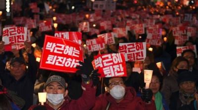 В Южной Корее проводятся митинги против действующего президента
