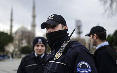 Ankarada xüsusi əməliyyat - 25 ədliyyə işçisi saxlanıldı
