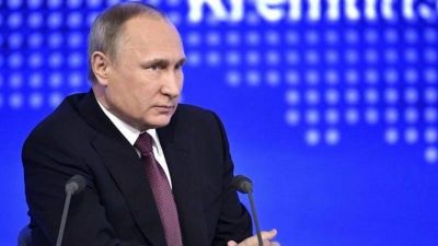 Putin: “Onlar fahişələrdən betərdir”