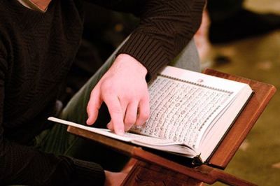 İŞİD Quranla bağlı zarafata görə məşhur bloggeri axtarır