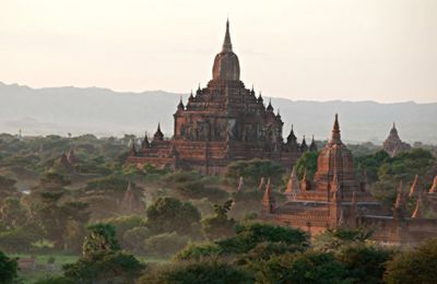 37 turist girov götürülüb - Myanmada