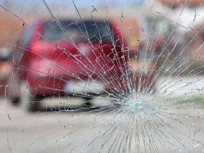 Sabirabadda qəza: qadın agır yaralandı