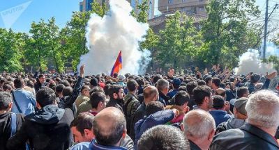 Ermənistan müxalifətinin lideri azad edildi