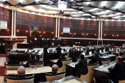Milli Məclisin daha üç deputatı mandatdan məhrum edilir