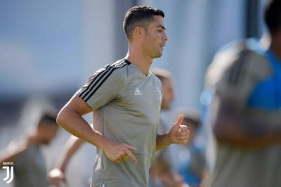 Ronaldo "Yuventus"da növbəti qolunu vurdu - VİDEO