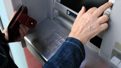 Pensiya və sosial yardımların ödənişində nöqsanlar aşkarlandı Pensiya və sosial yardımların ödənişində nöqsanlar aşkarlandı