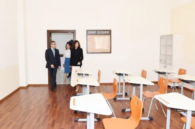 Mehriban Əliyeva yeni məktəbin açılışında - FOTOLAR