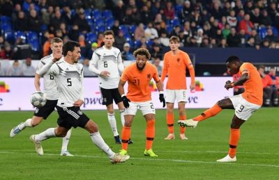 Almaniya - Hollandiya oyununda dörd qol - VİDEO