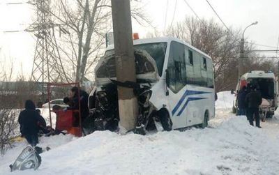 Başqırdıstanda avtobus qəzası, 19 nəfər yaralandı - VİDEO Başqırdıstanda avtobus qəzası, 19 nəfər yaralandı - VİDEO