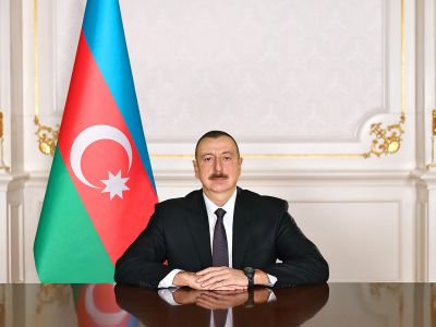 Prezident İlham Əliyev Mahmud Məmməd-Quliyevi təltif edib