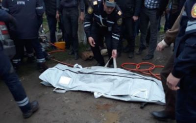 Şəmkirdə iki maşın toqquşdu, polis əməkdaşı öldü