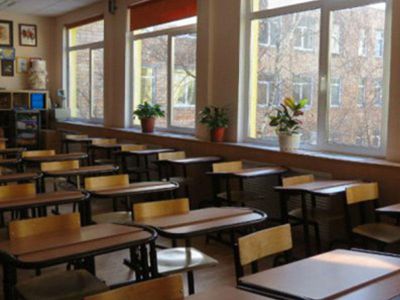 Bakıda məşhur məktəb bağlanır? Bakıda məşhur məktəb bağlanır?