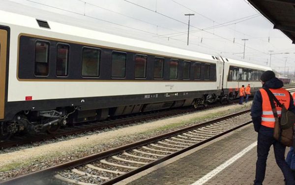 Bakı-Tbilisi-Qars sərnişin qatarı Gürcüstana gəlib Bakı-Tbilisi-Qars sərnişin qatarı Gürcüstana gəlib