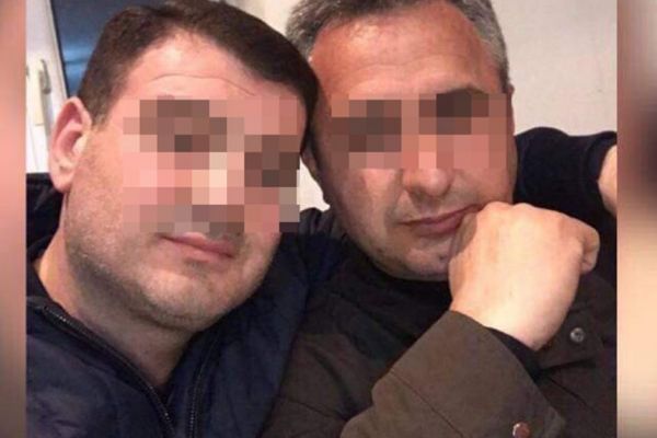 Lüt qızların videosunu yayanların özlərinin fotosu yayıldı - VİDEO Lüt qızların videosunu yayanların özlərinin fotosu yayıldı - VİDEO