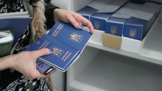 Kiyevdən inanılmaz təklif - Moskvada Ukrayna pasportu paylanılsın