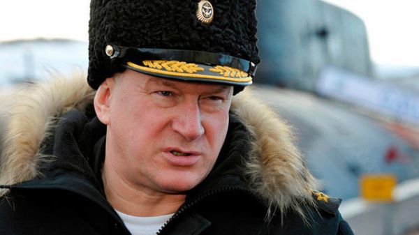 Putin dəniz donanması komandanını dəyişdi