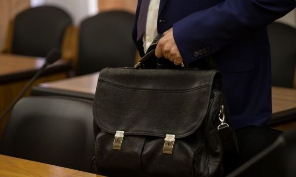 Yeni rektorlar prorektorları, dekanları niyə işdən çıxarır?
