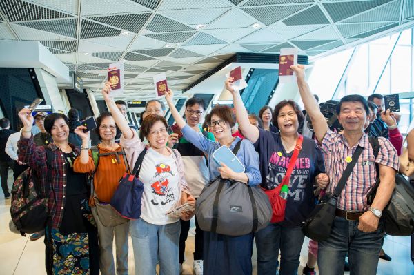 “ASAN Viza” vasitəsi ilə hava limanlarında 376 000-dən çox turistə viza verilib “ASAN Viza” vasitəsi ilə hava limanlarında 376 000-dən çox turistə viza verilib