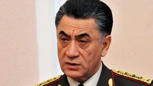 Ramil Usubov polkovnik-leytenantı təqaüdə göndərdi