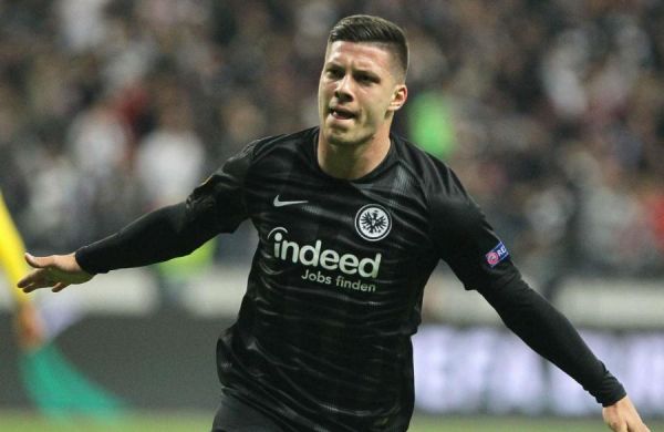 "Real" serb hücumçu üçün 60 milyon ödəyəcək "Real" serb hücumçu üçün 60 milyon ödəyəcək