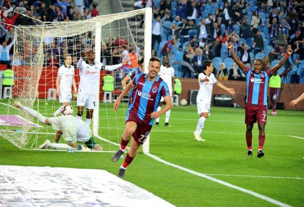 "Beşiktaş" "Trabzonspor"a uduzdu - VİDEO