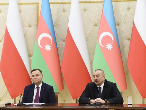 "Biz istəyirik ki, Polşa və Azərbaycan arasında ikitərəfli əlaqələr bütün sahələrdə inkişaf etsin" - İlham Əliyev "Biz istəyirik ki, Polşa və Azərbaycan arasında ikitərəfli əlaqələr bütün sahələrdə inkişaf etsin" - İlham Əliyev