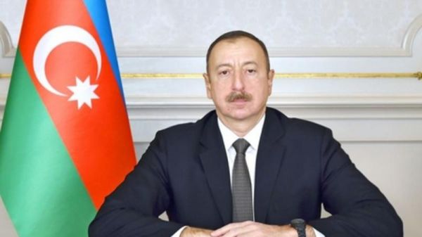 Pakistanın dövlət başçısı İlham Əliyevi təbrik etdi Pakistanın dövlət başçısı İlham Əliyevi təbrik etdi