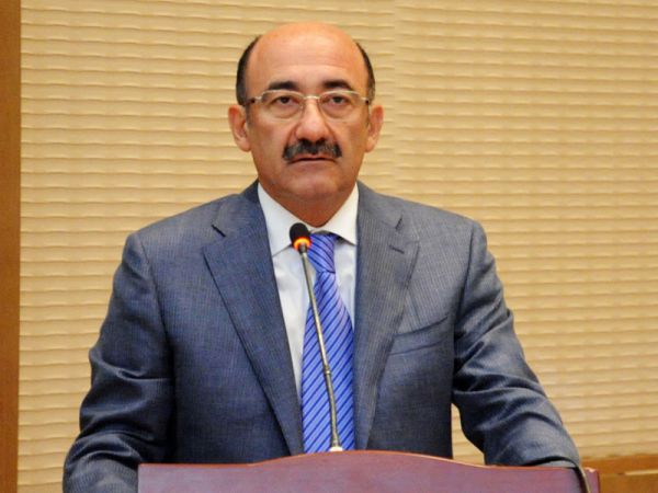 Əbülfəs Qarayev Ramazan bayramı münasibətilə mədəniyyət ictimaiyyətini təbrik edib Əbülfəs Qarayev Ramazan bayramı münasibətilə mədəniyyət ictimaiyyətini təbrik edib