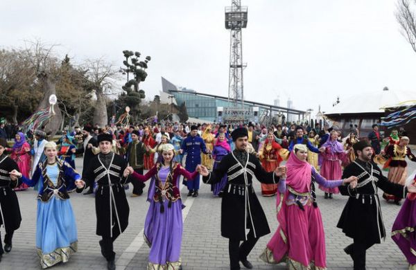 Həftə sonları Bulvarda rəqs festivalı keçiriləcək Həftə sonları Bulvarda rəqs festivalı keçiriləcək