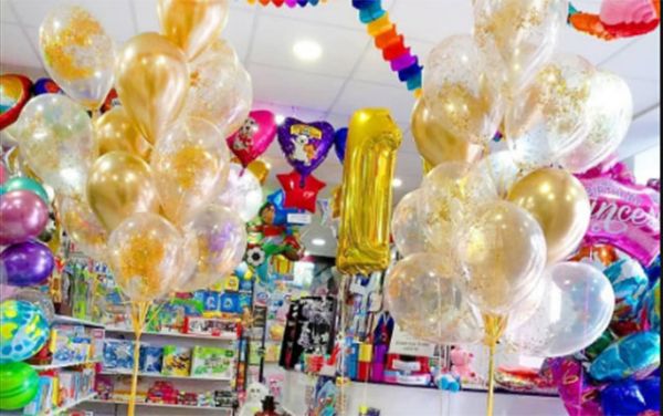 Şarlara helium yox, ucuz olduğu üçün propan qazı doldurulur Şarlara helium yox, ucuz olduğu üçün propan qazı doldurulur